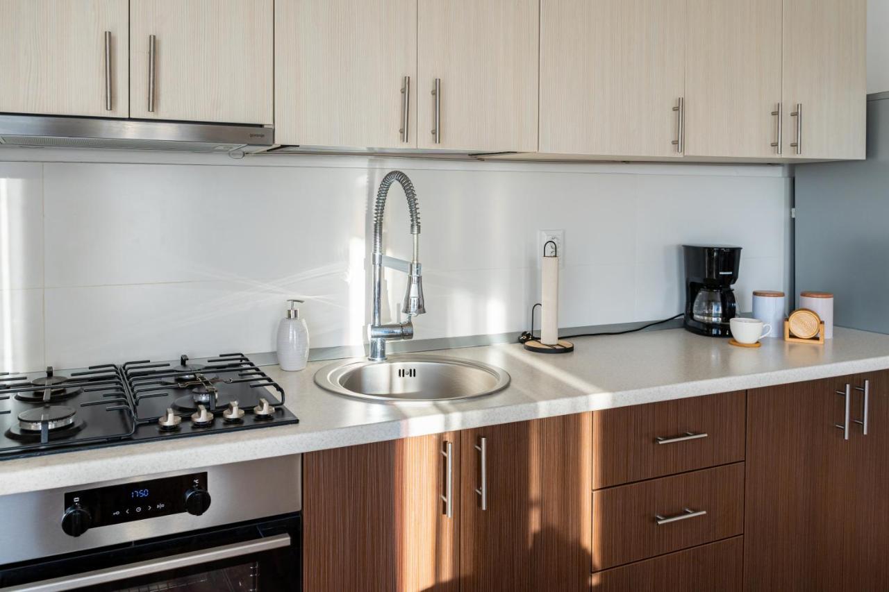 יאשי Uniquemoments Airport Apartment & Secure Parking & Airport Shuttle מראה חיצוני תמונה