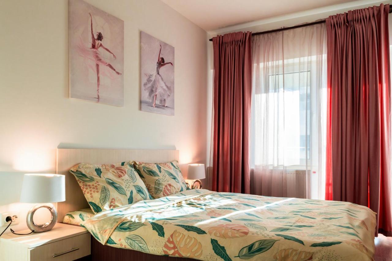 יאשי Uniquemoments Airport Apartment & Secure Parking & Airport Shuttle מראה חיצוני תמונה